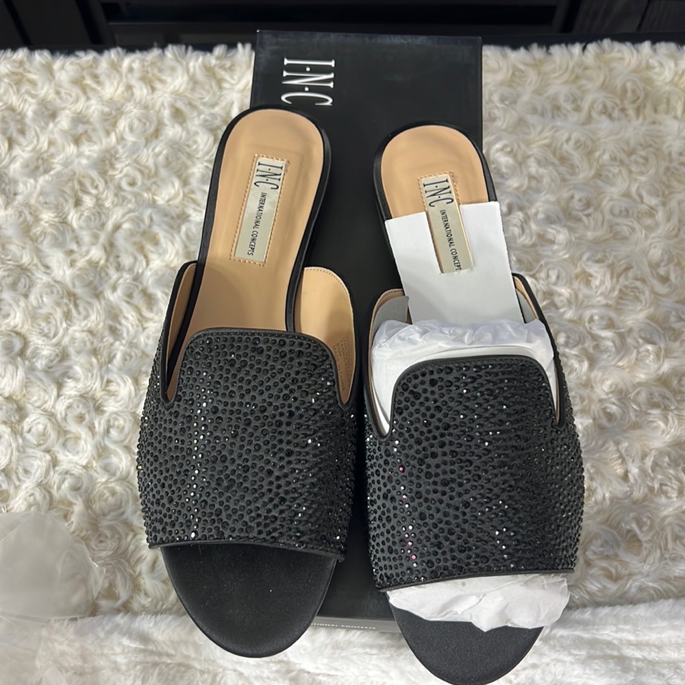 Brand new Mayla glittery flats
